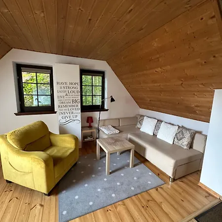 Goscinne Antek Ferienhaus Czarnow (Kamienna Gora)